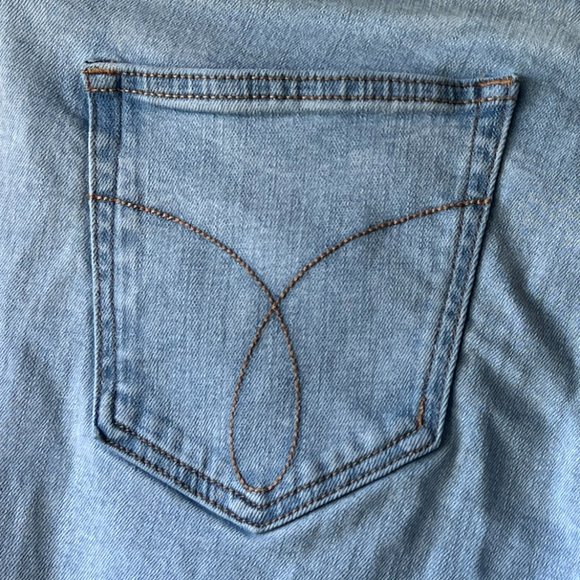 Gently Worn but Lovingly Cared For Calvin Klein Jeans High Waist Legging - Picture 9 of 11